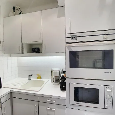 Cannes, 2 Pièces, 4 Personnes - Fr-1-470-9